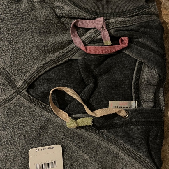 Free People Movement Meadowbrook Sleeveless Hoodie NWT Color: Black Wash… - Picture 6 of 7